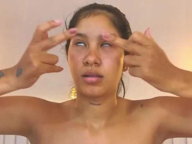 Aida-Moreno on BongaCams 