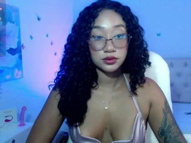 clitia-xx on BongaCams