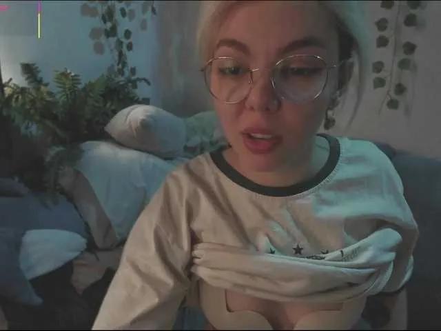 hotbabatopp on BongaCams