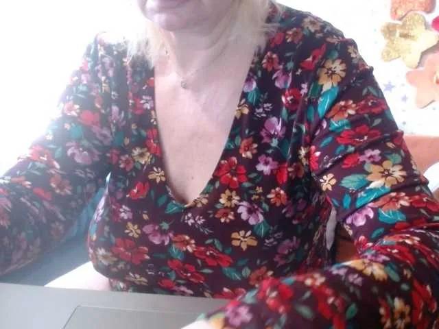 lanastar1 on BongaCams