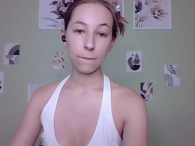 LunaBlaze on BongaCams