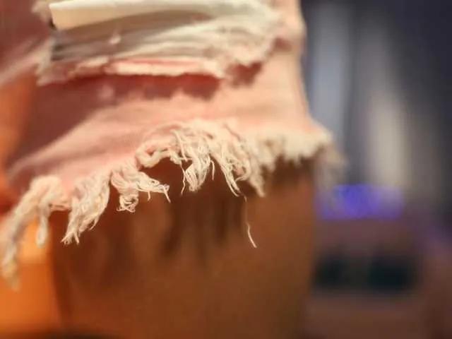 mandypeas — I'm a little bit exhibiotionist and i would love to get fucked in my all holes in the bedroom of a restaurant and felling that hot cum in my holes.