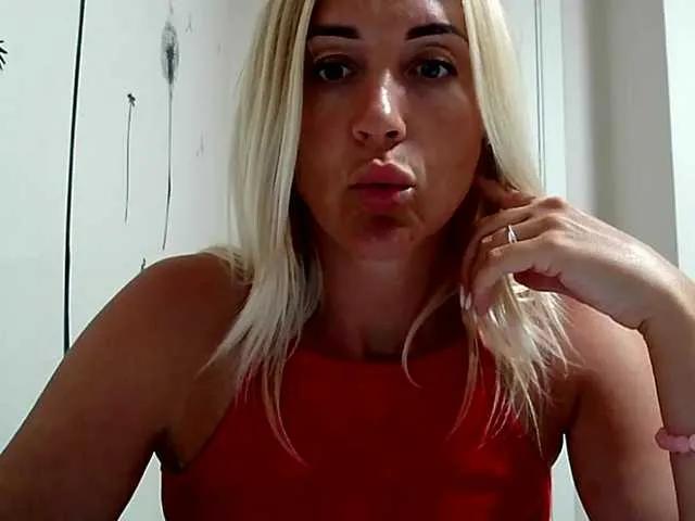 MarryEmm on BongaCams 