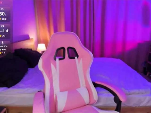 MiaScarlet — Attention, cute boys, vibration of my toys