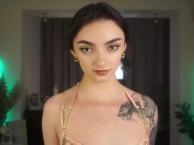 Morena-Dolcce — Freechat on BongaCams