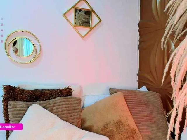 PaulinaMiller on BongaCams