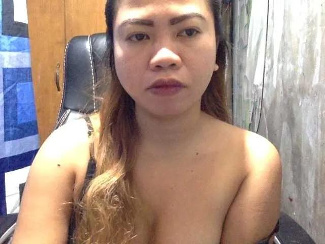 Pinnky69 on BongaCams 