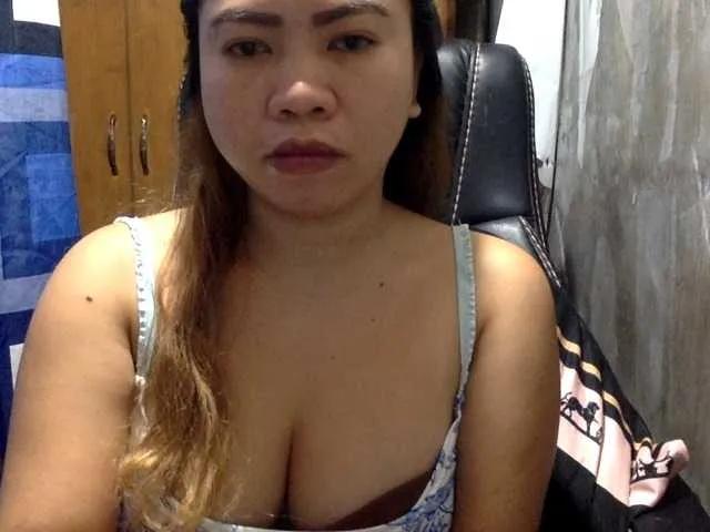 Pinnky69 on BongaCams 