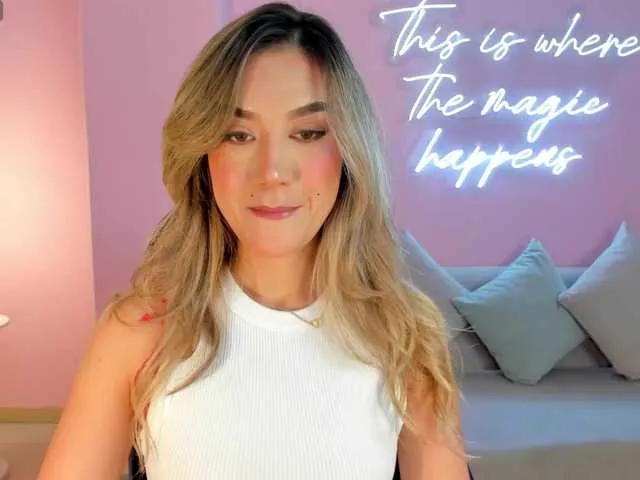 RebeccaHudson on BongaCams 