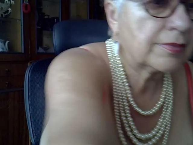 SweetCherry00 on BongaCams 