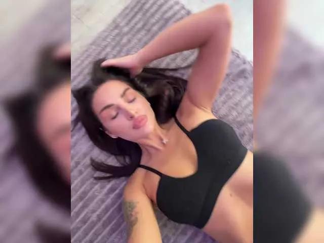 sweetkira25 — Freechat on BongaCams