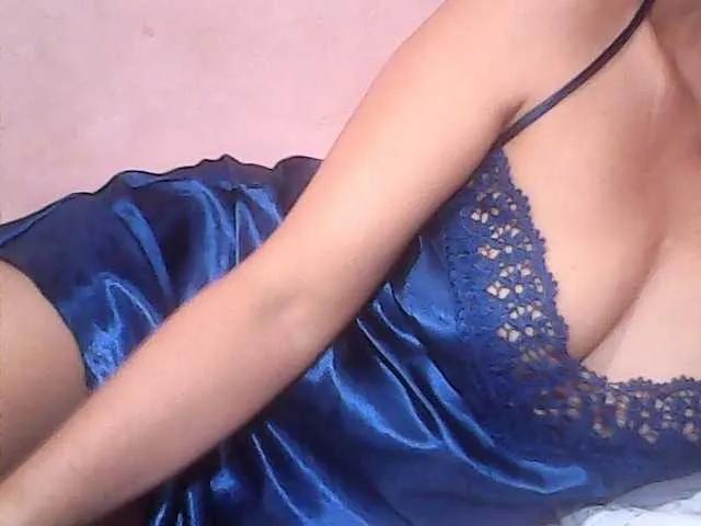 Yummyasian22 on BongaCams 