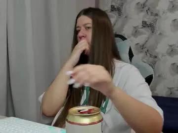 aletta_oushen — GOAL: fuck dildo [194 tokens remaining] Welcome to my room! #milf #daddysgirl #anal #shy #pregnant