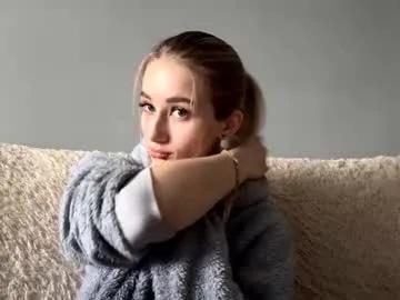 ameliaduraku — Goal:Lower my shorts --- Show a basic belly roll!<: My name is Catherine #new , new experience to me, hope it turns out well :3  #skinny #young #18 #shy [88 tokens remaining]