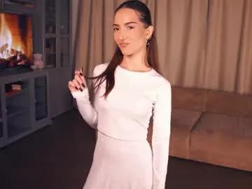 averyserrao — I'm Avery, i'm #new here. GOAL: lick finger close to cam// #shy #18 #cute #skinny [14 tokens remaining]