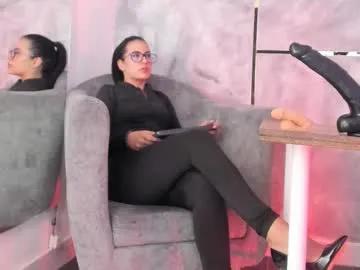 ellaochoa on Chaturbate 