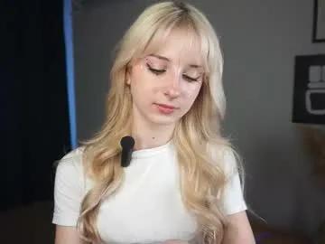 evaqt — Hi! im Eva and im #new here! GOAL:Eye contact and show my tongueits my second day #18 #skinny #shy #cute [36 tokens remaining]