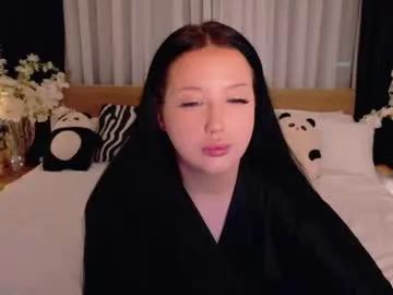 felicia_herceg — red roses for me [1999 tokens left] #new #bigboobs #showinpvt #BJ #bigass