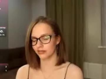 florafitch — goal:  breast massage under the top up close _  #new  #milf #shy #cute #skinn [42 tokens remaining]