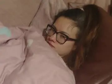 flowercandydoll — make me happy... and cum :) [2000 tokens remaining] #skinny #bigpussylips #lovense #hardnipples #smalltits