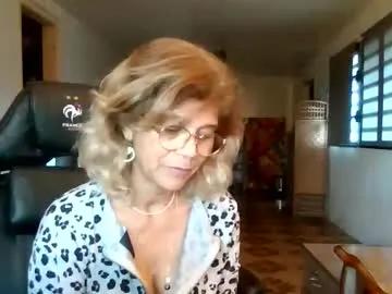 francelune — Mature,putin de hott #rain of tokens ! - Multi-Goal :  2000 #hot #milf #french #mature,happy #new #year