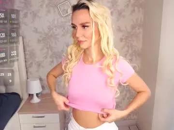 gwenbudlong — GOAL: unfasten the knot on shirt my girlfriend [45 tokens remaining] Delia  here! Welcome, guys! #18 #new #lesbian #pregnant #squirt