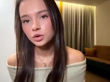 hoaarisa — Goal: Take off my top  < 3 I'm Sofia your Welcome! I'm new here!   #new #shy #skinny #teen #18 [791 tokens remaining]