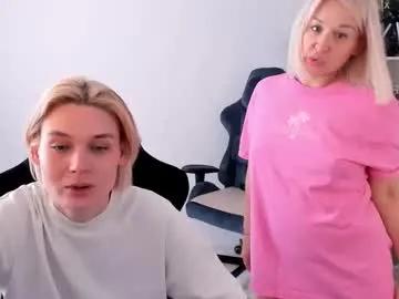 hottyblonds on Chaturbate 