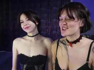 ink_soul — GOAL: French Kiss [144 tokens remaining] Luna & Dior #couple #lovense #bigass #feet #squirt