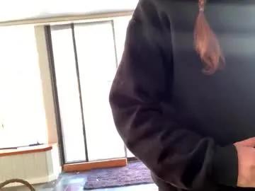 intothewoodswego — GOOFY GUYS ONLY! I'm very ugly rn... Just got home from work... I need to chit chat & shower. #shy #innocent #showershow  #new #nomakeup