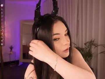 lau__1 —      #fuckmachine #latina #squirt #deepthroat #asian [555 tokens to goal]