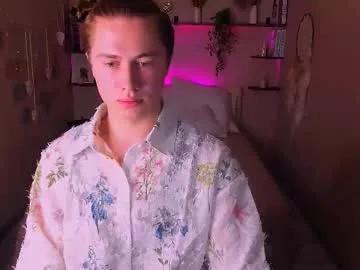 liam_crown — let's get acquainted, I'm new #18 #twink #new #smoke #pvt