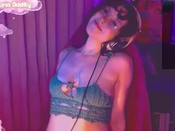 lunaoddity — Buzz the wrinkles out of my brain?    || (at least) 5 mins oiled up boobs & nipple clamps in: [578 tokens left] #natural #bush #glasses #german