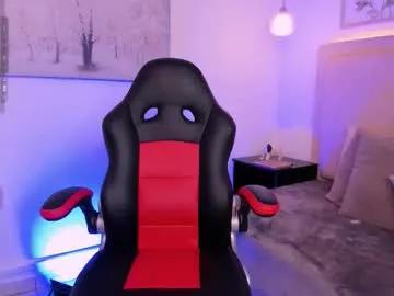 lyli_pink — GOAL: Let's play with my fuck machine [210 tokens remaining] Heyy!! this beauty is waiting for some fun! #smalltits #anal #fuckmachine #latina #bigass