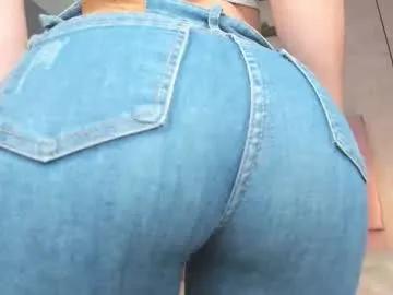 magic_selenaa — GOAL: Play with my buttocks  [88 tokens remaining]   this is your favorite room  #18 #bigass #latina #teen #cum