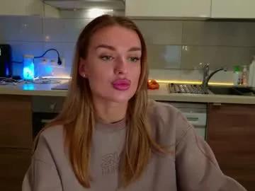 magiclovexo — | Strip show * 1084 tks left * | Mini-Goals / bj / * 25 tks left * | #new #lovense #twerk #feet #deepthroat |