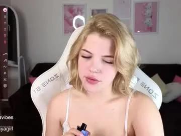 maya_blonde18 on Chaturbate 