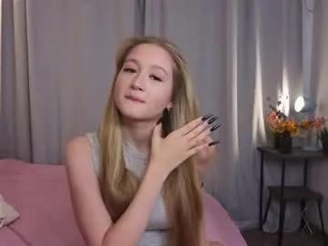 maybaybe — Hi Im Alice, I'm here, you're here. Let's have fun #new #bigtits #shy #blonde #18 Goal: let's make my shirt wet (splash 25) [475 tokens remaining]