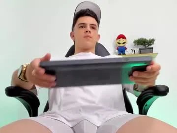 mikecooper_ on Chaturbate