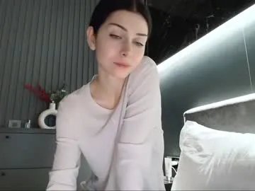 milla_bella on Chaturbate