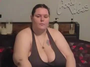 mzjuicybootay2169 — make me squirt #bigboobs #bigass #bbw #fuckmachine #squirt
