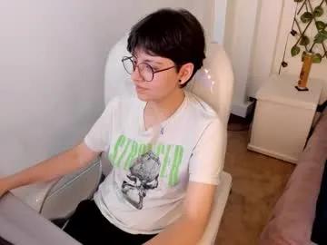 nathalyy_ds — Let the desire begin to know my body, explore and know the pleasures to get wet!   #nonude #skinny #18 #saliva #oil [200 tokens remaining]