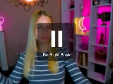 sayana_world — GOAL: dance [333 tokens remaining] Welcome to my room! #lovense #brunette #sph #bigass #c2c