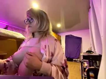 scarlet_whisper — Make me cum, studying but I can't resist to tease and play with  you too  open to PVT  - Goal: spreading and playing with ass  [486 tokens left] #new #busty #bigboobs #tits #tease #panties #puss