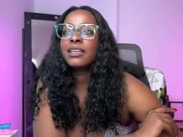 sweer_oshun — welcome sweetie tip 19, 27 , 33, 48 for get my wet #sexy #tease #latina #flirt  #ebony