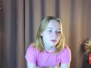 yangsperanza — ^**^ #new and really #shy but super #cute  || GOAL:  Good morning Kate! Have a good stream! <3   || #blonde #young [25 tokens remaining]