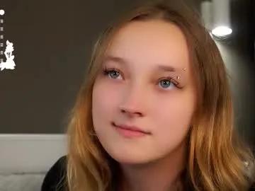 yfarabee — GOAL: Suck finger [0 tokens remaining] hi! im Sofia, Be gentle with me, I'm here recently and still shy !!! #18  #teen #young #Topless