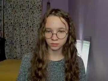 your_leslie — Dance [65 tokens left] Welcome to my room PM 5 tok #petite #young #feet #teen #cute