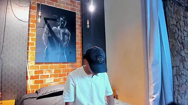 AlanCutee on StripChat 