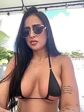 Alexandra_duque — FINGERING PUSSY + TOPLES IN PUBLIC